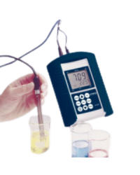 pH/ORP & conductivity Meters - Lab / Field